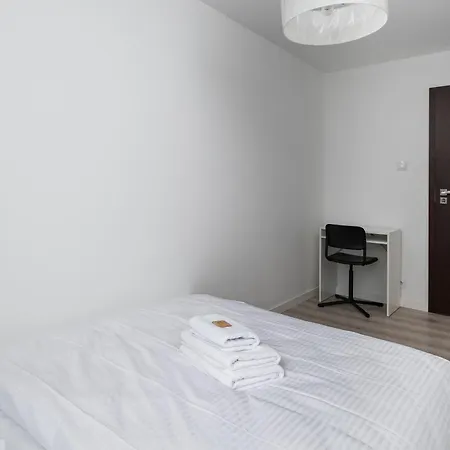 Park Mirowski Homely Apartment Warsaw Exterior photo