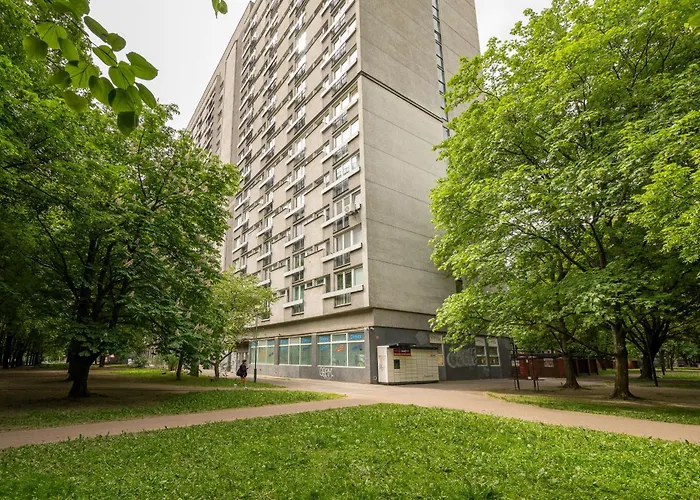 Park Mirowski Homely Apartment